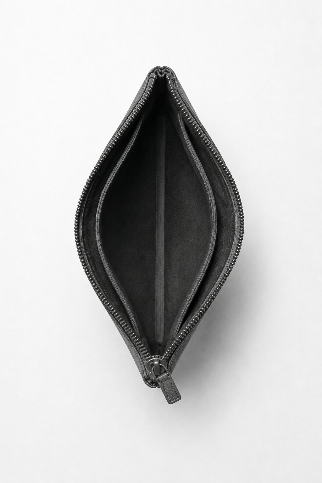 Alcantara Clutch Bag Dunkelgrau
