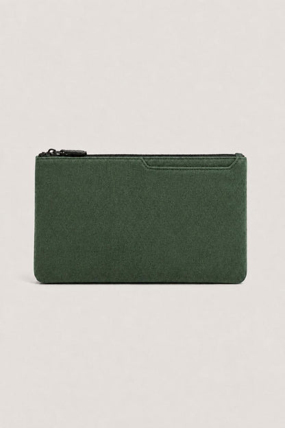 Alcantara Clutch Bag Mitternachtsgrün