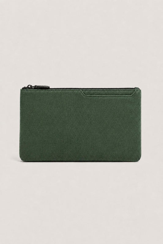Alcantara Clutch Bag Mitternachtsgrün