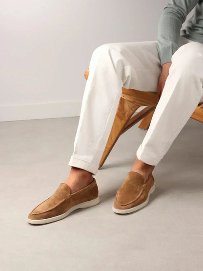 Klassischer Wildleder Slipper Wüste